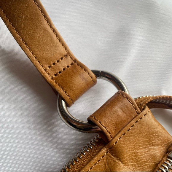 HOBO Classic Brown Tan Rustic Leather Crossbody Bag Purse Handbag - Picture 8 of 8